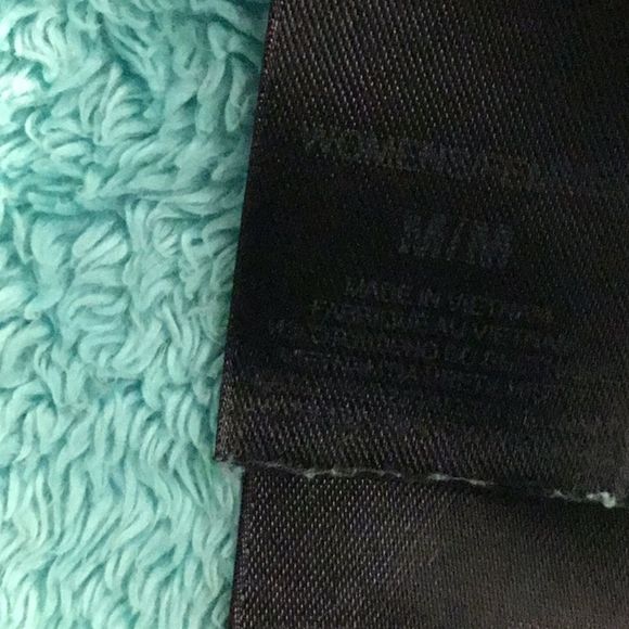 The North Face Fleece Jacket - Picture 4 of 4